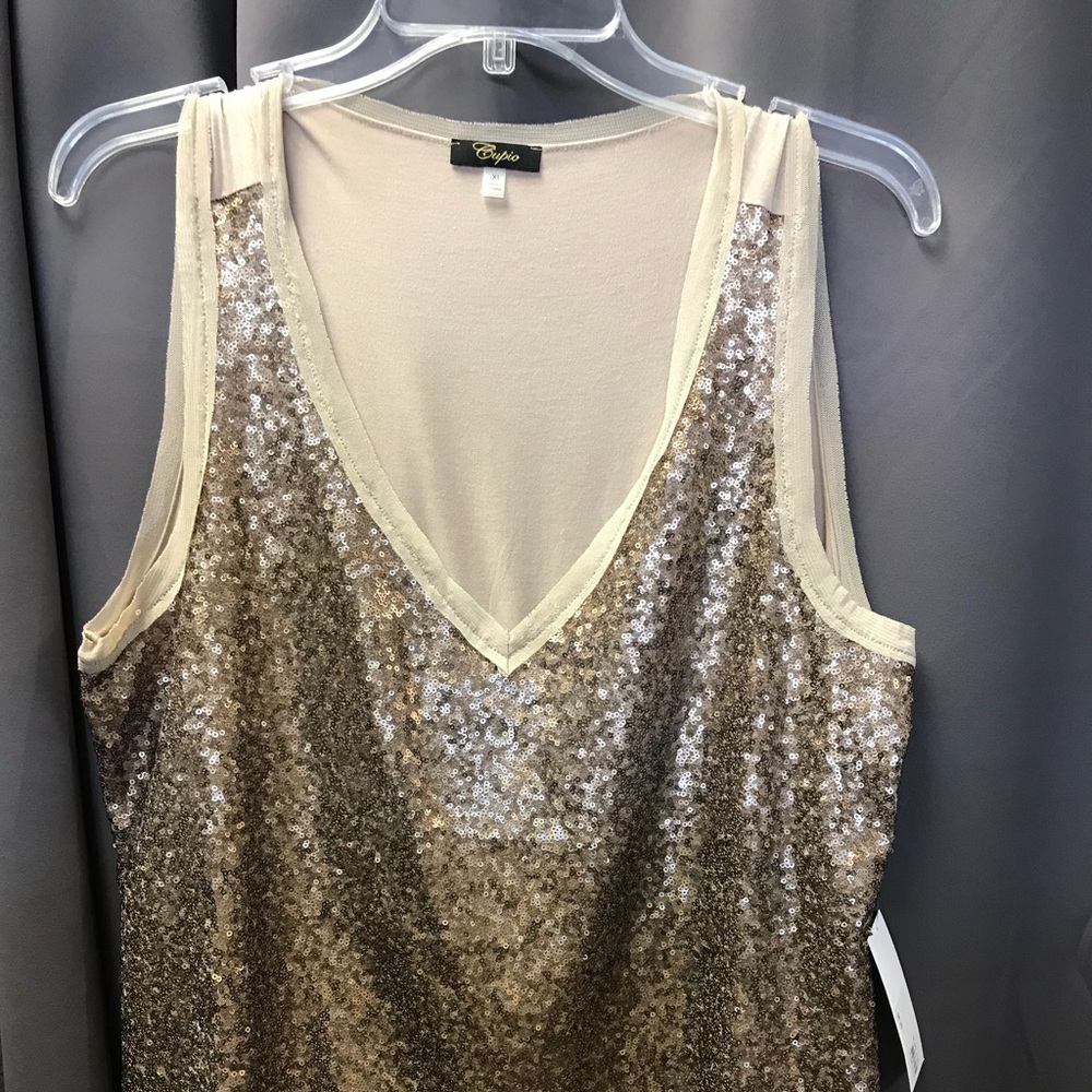 Curio shiny details tank top